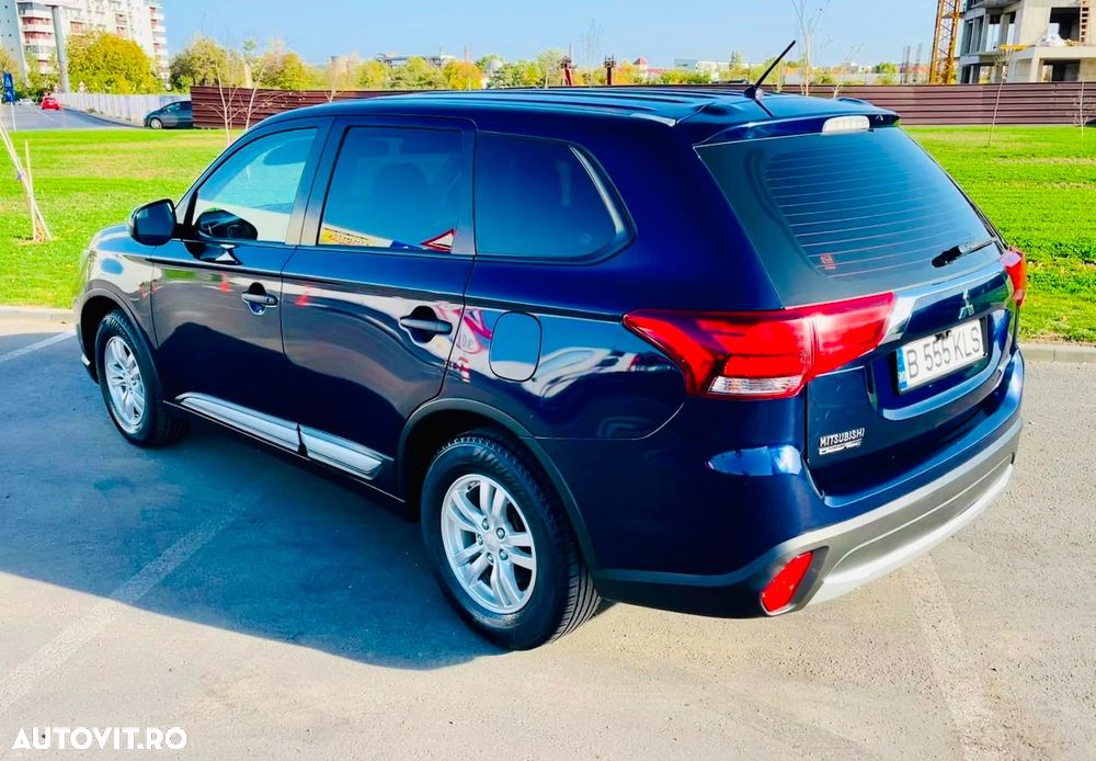 Mitsubishi Outlander 2.2 DI-D AS&G 6MT 4WD Invite A01 - 3