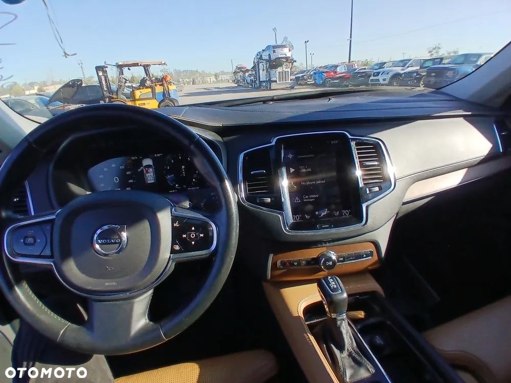 Volvo XC 90 - 5