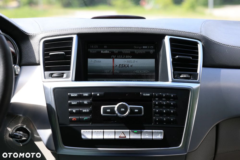 Mercedes-Benz ML - 29