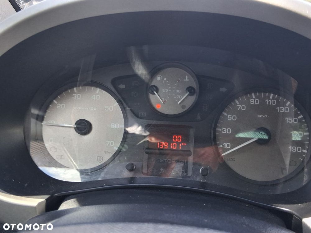 Peugeot Partner 98 VTi Family - 19