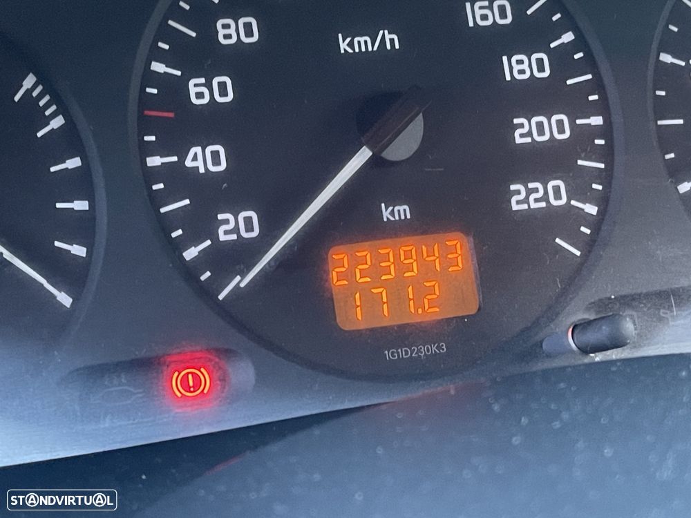 Renault Mégane Coupe 1.6e - 10