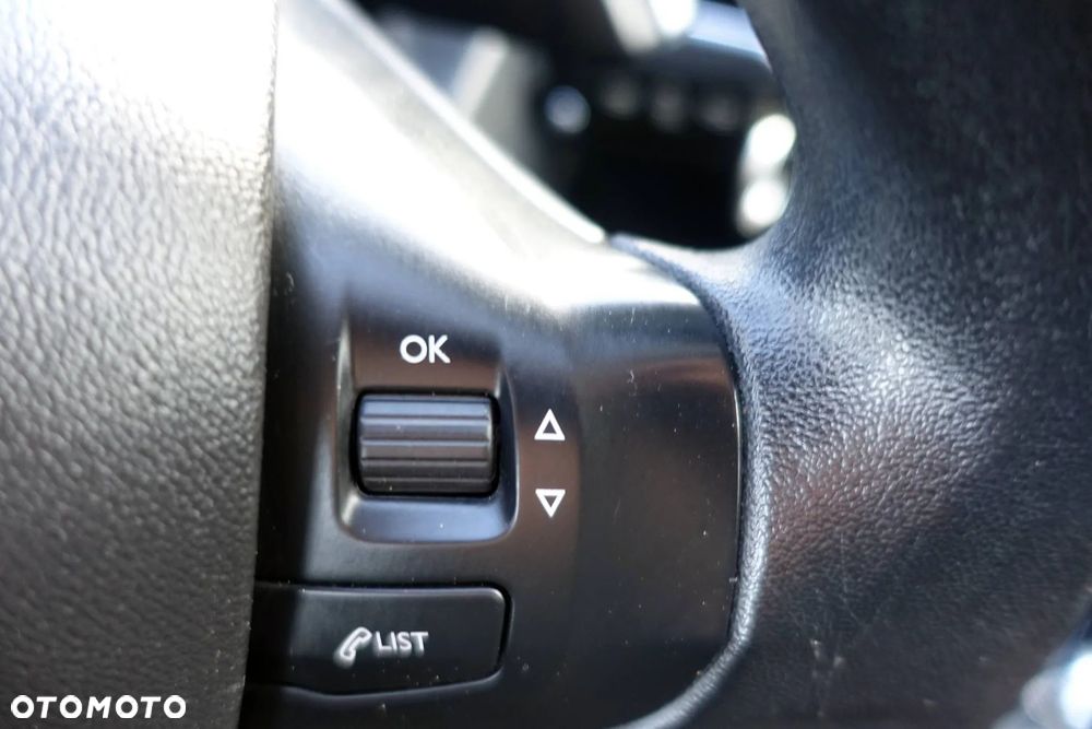 Peugeot 208 1.4 e-HDi Active STT - 33