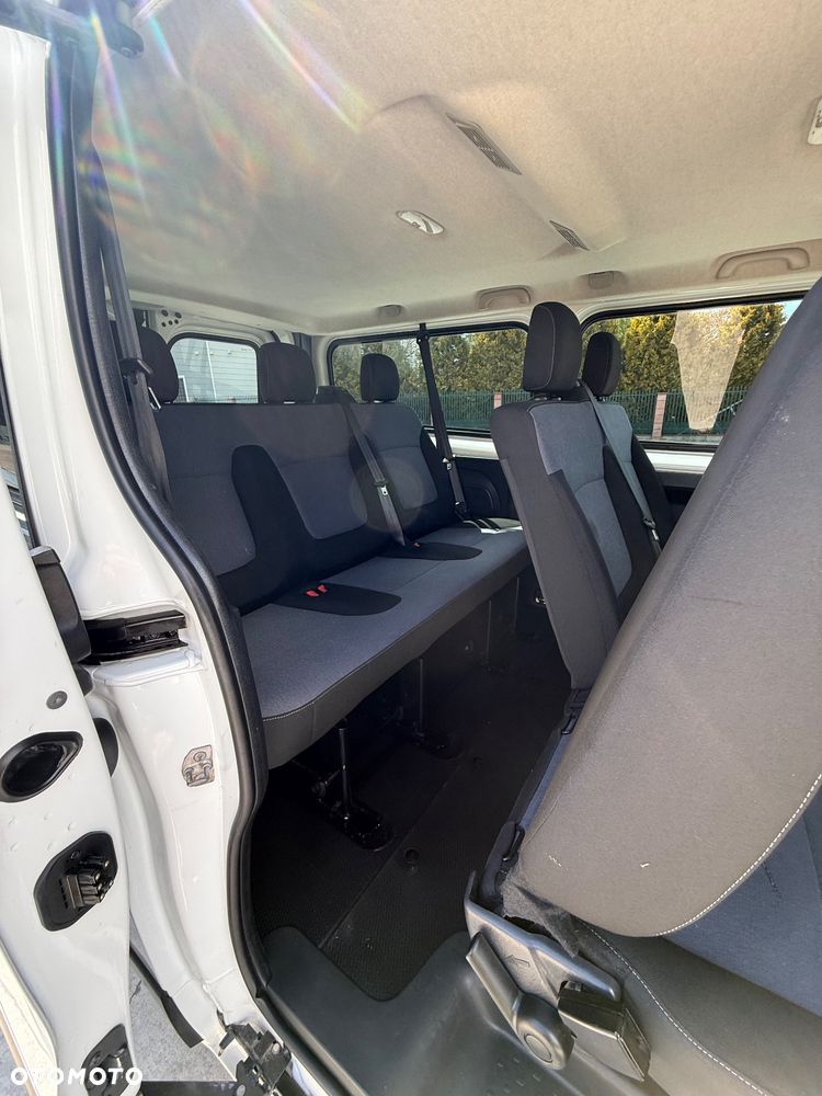 Opel Vivaro L2H1 2,9t Elegance Business - 20