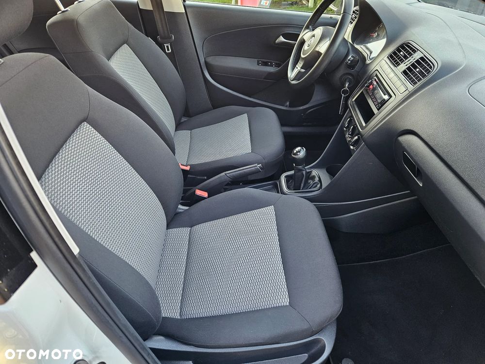 Volkswagen Polo 1.2 TSI Comfortline - 12