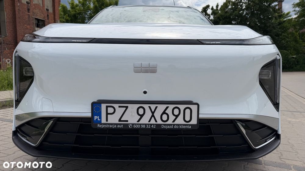 Geely Galaxy L7 - 7
