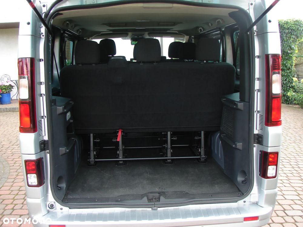 Renault Trafic 2.0 dCi L1H1 Extra (bryg.) - 12