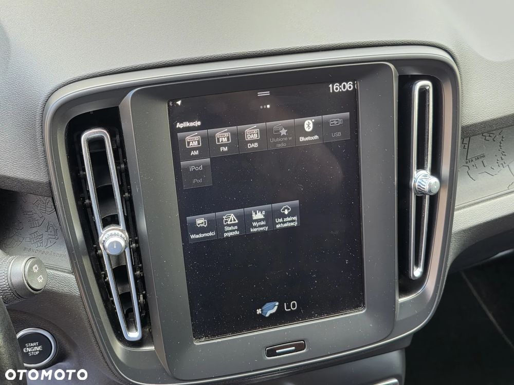 Volvo XC 40 D3 AWD Momentum - 31