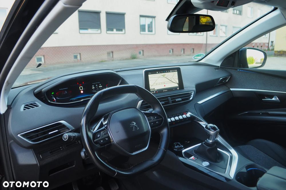 Peugeot 3008 PureTech 130 Style - 12