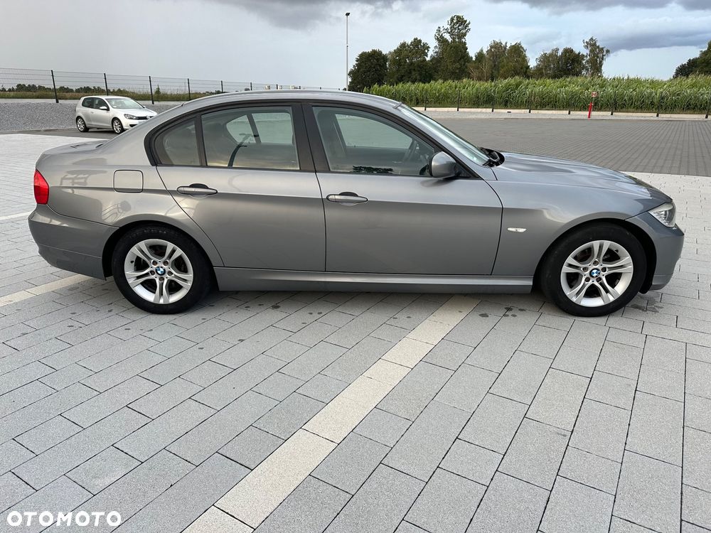 BMW Seria 3 320d DPF - 6