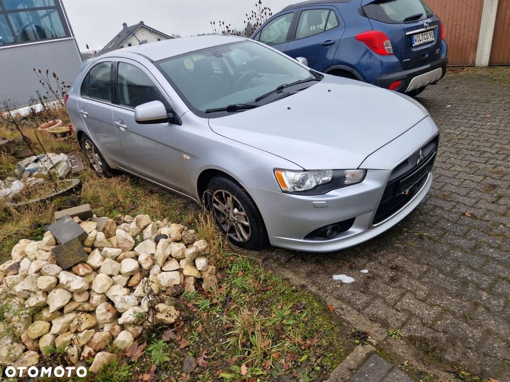 Mitsubishi Lancer 1.6 - 9