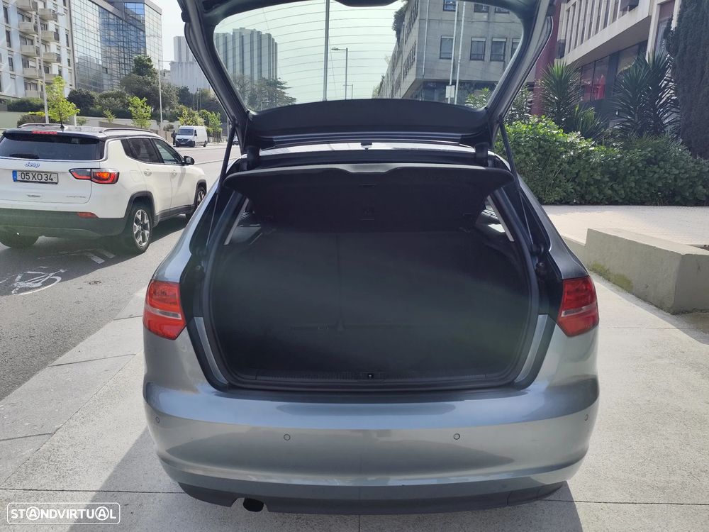 Audi A3 Sportback 2.0 TDi Attraction - 12