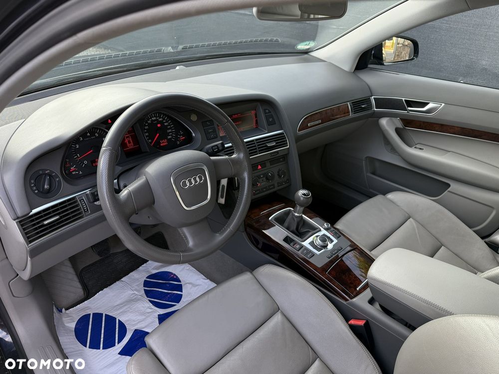 Audi A6 Avant 2.4 quattro - 19
