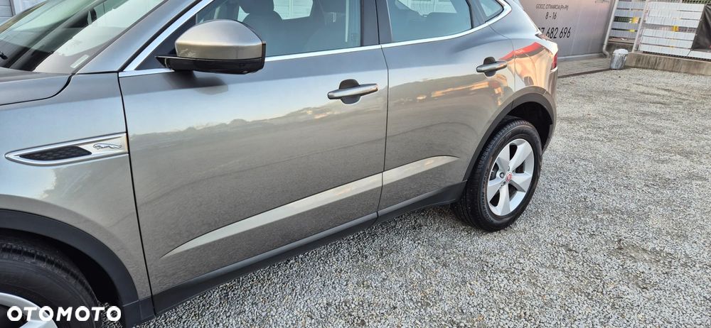 Jaguar E-Pace - 10