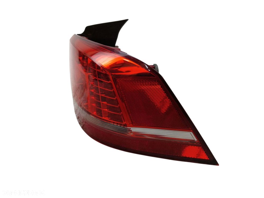 LAMPA PRAWY TYŁ VOLKSWAGEN PASSAT B7 (2010-2014) 2.0 TDI 170KM - 2