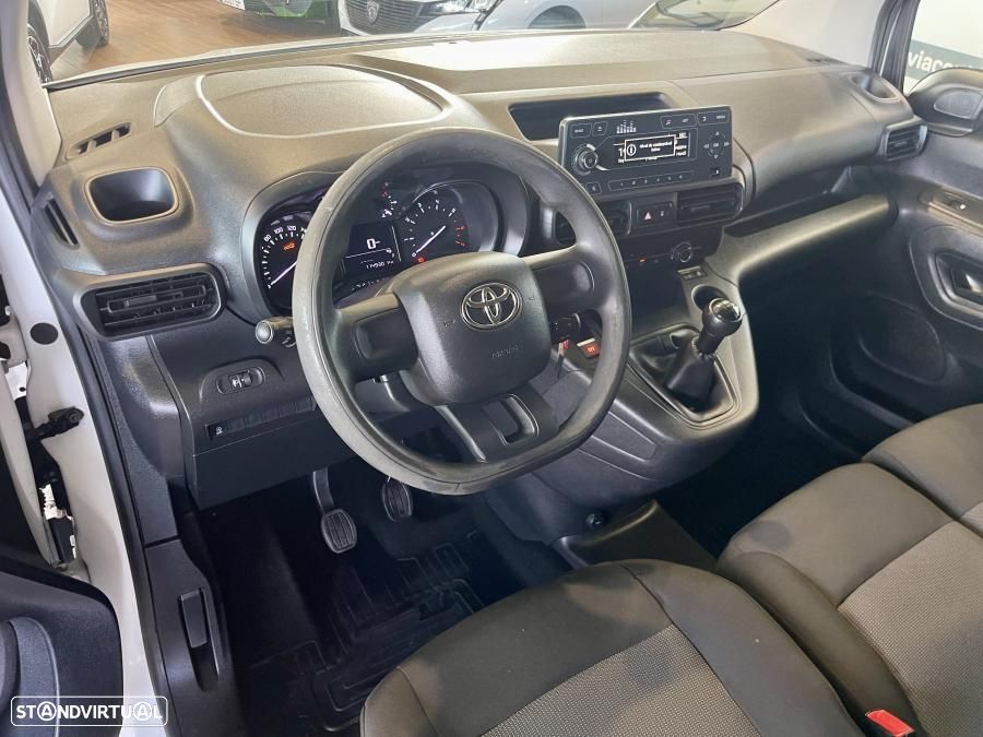 Toyota Proace City 1.5D L1 Comfort 3 Lugares c/IVA DEDUTÍVEL - 8