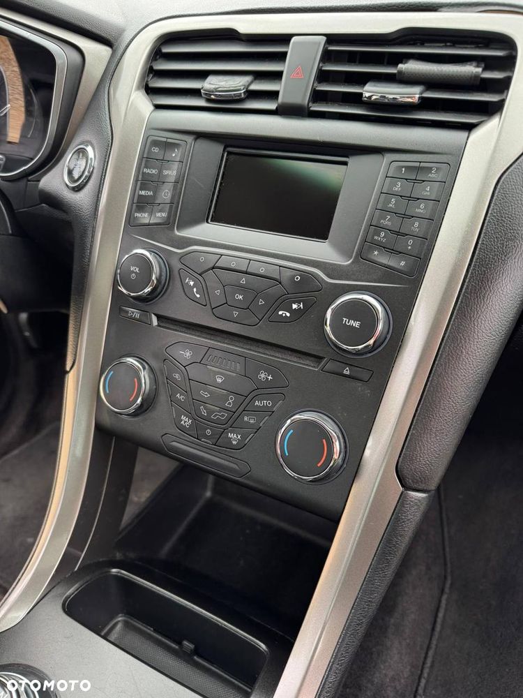 Ford Mondeo - 10