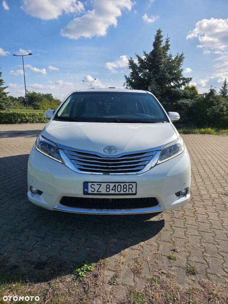 Toyota Sienna 3.5 V6 SE - 5