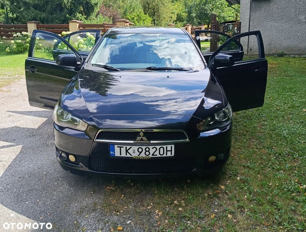 Mitsubishi Lancer - 2