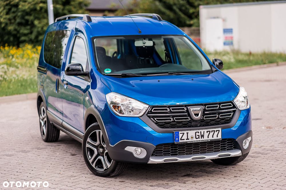 Dacia Dokker TCe 115 Stepway Celebration - 2