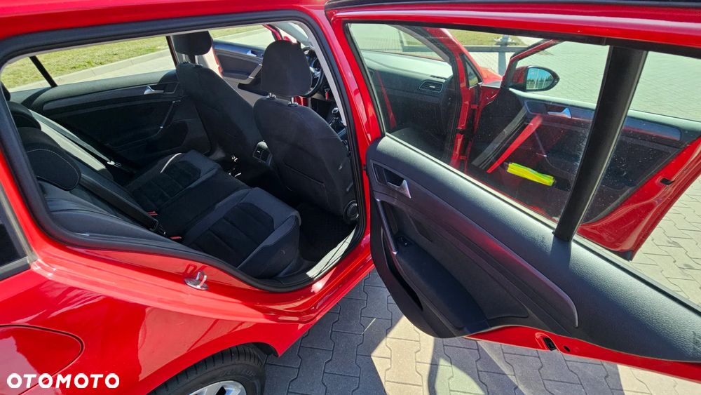 Volkswagen Golf - 9