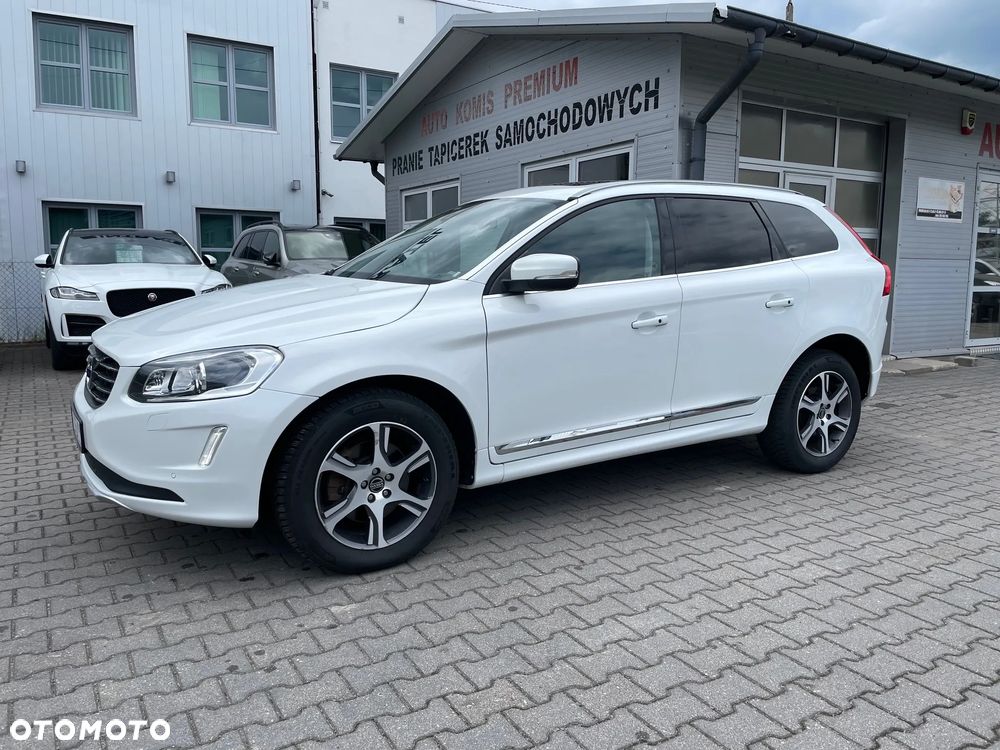 Volvo XC 60 T6 AWD Geartronic Summum - 1