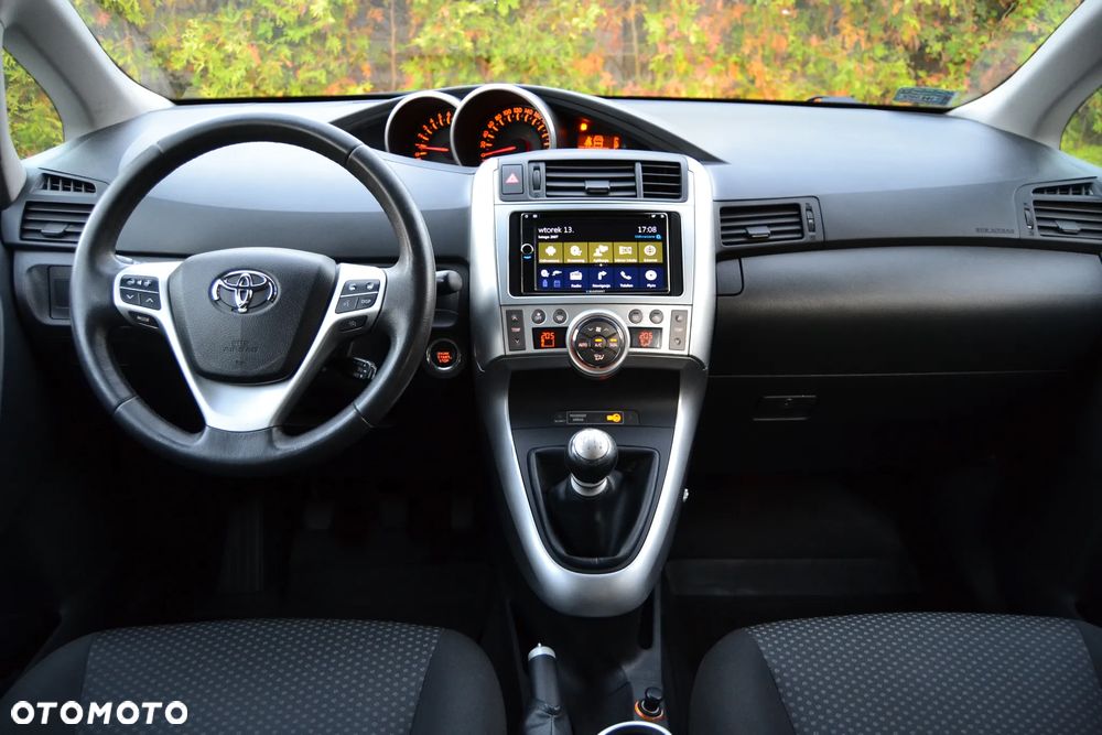 Toyota Verso 1.8 Sol plus NAVI - 34