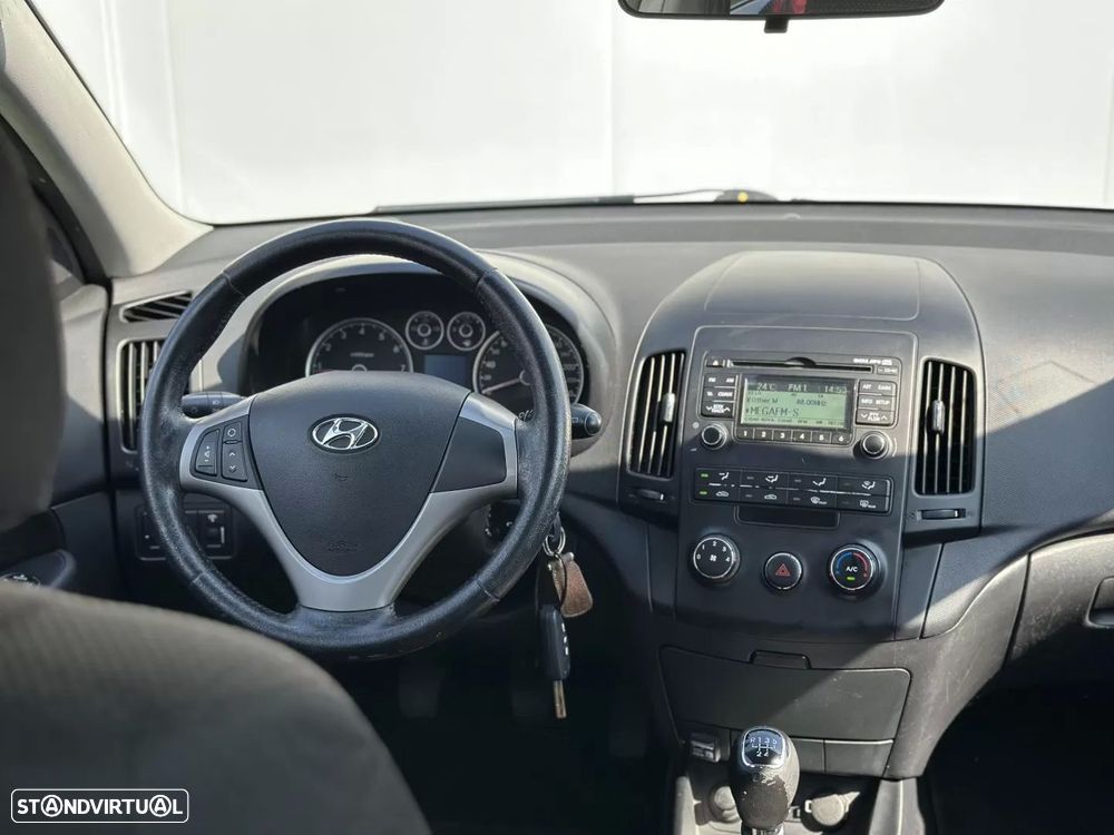 Hyundai i30 1.4 CVVT Blue Comfort - 18