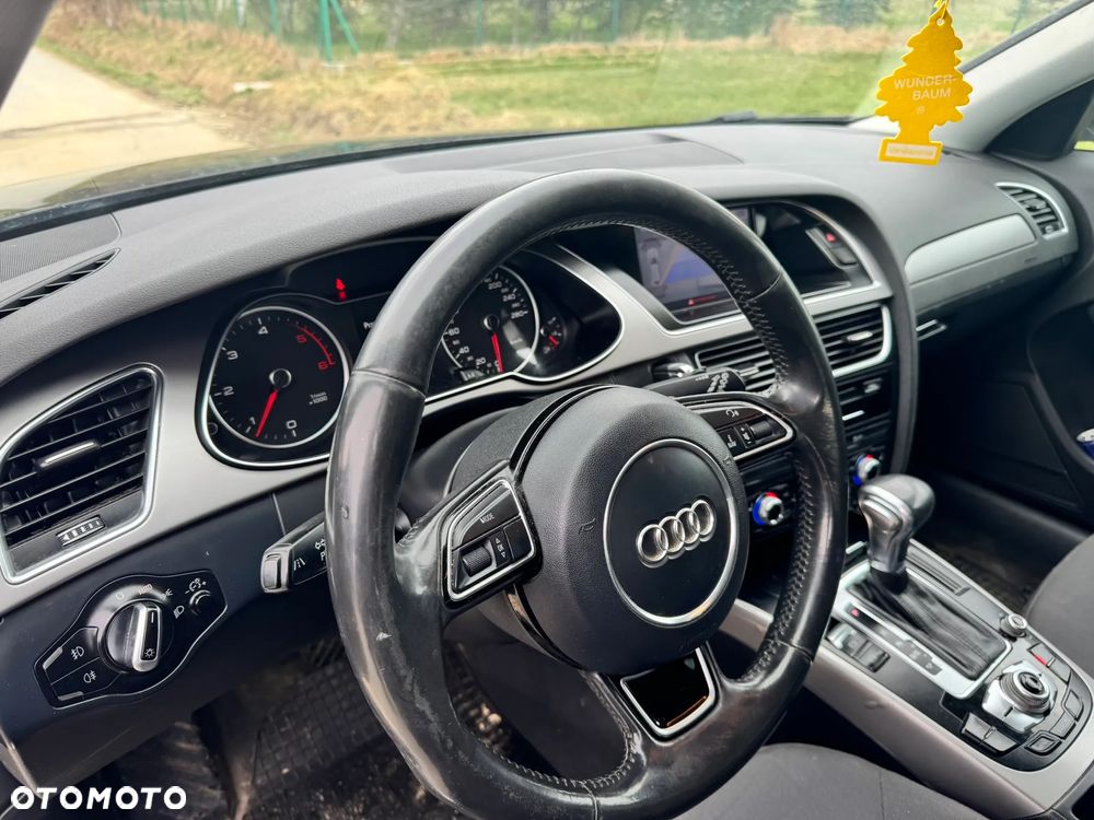 Audi A4 Avant 2.0 TDI S tronic - 10