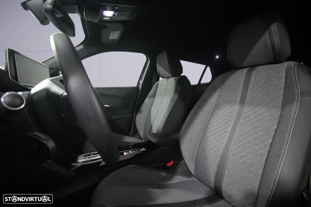 Peugeot e-2008 - 7