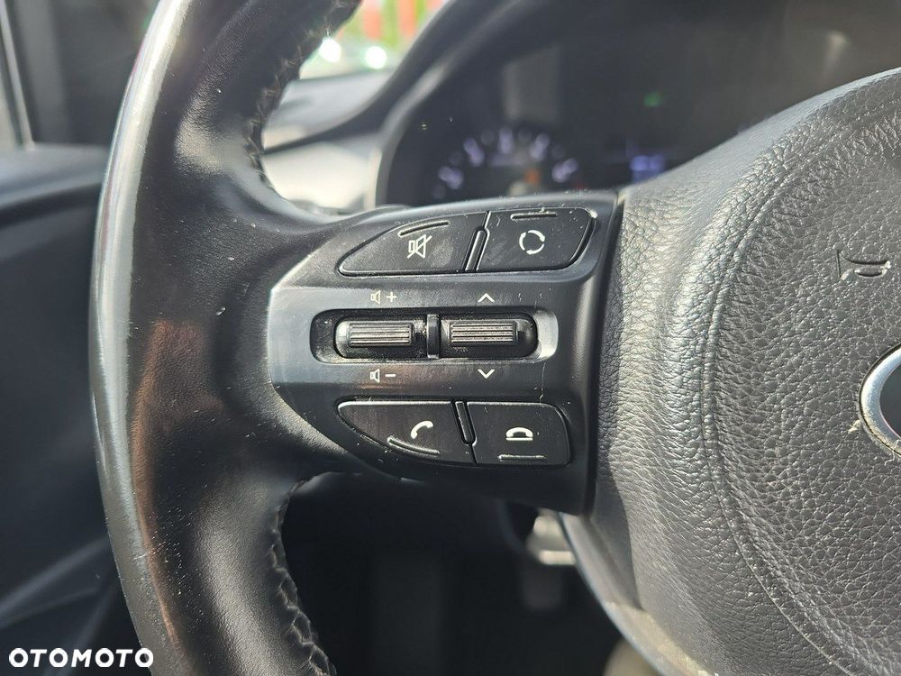 Kia Rio - 21