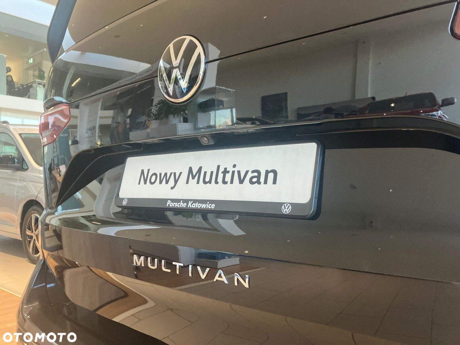 Volkswagen multivan 2.0 TDI 150 KM 7-DSG FWD L1 - 27