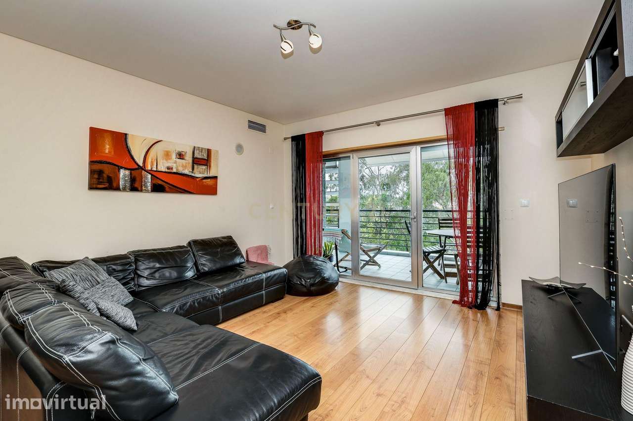 Apartamento T3 com vista panorâmica sobre o Jamor em condomínio fechad - Grande imagem: 2/28