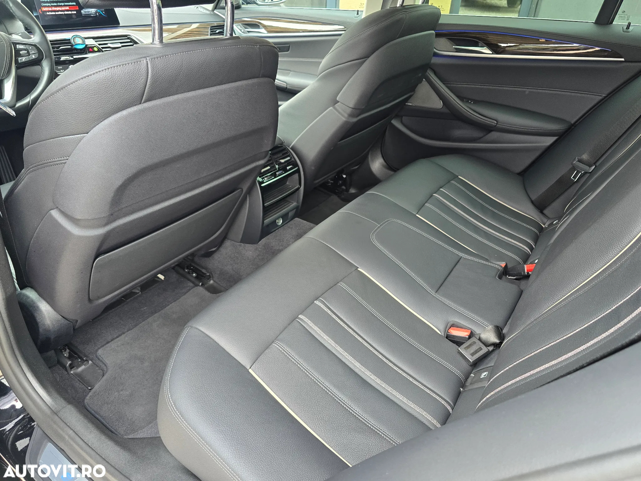 BMW Seria 5 530e AT PHEV - 12