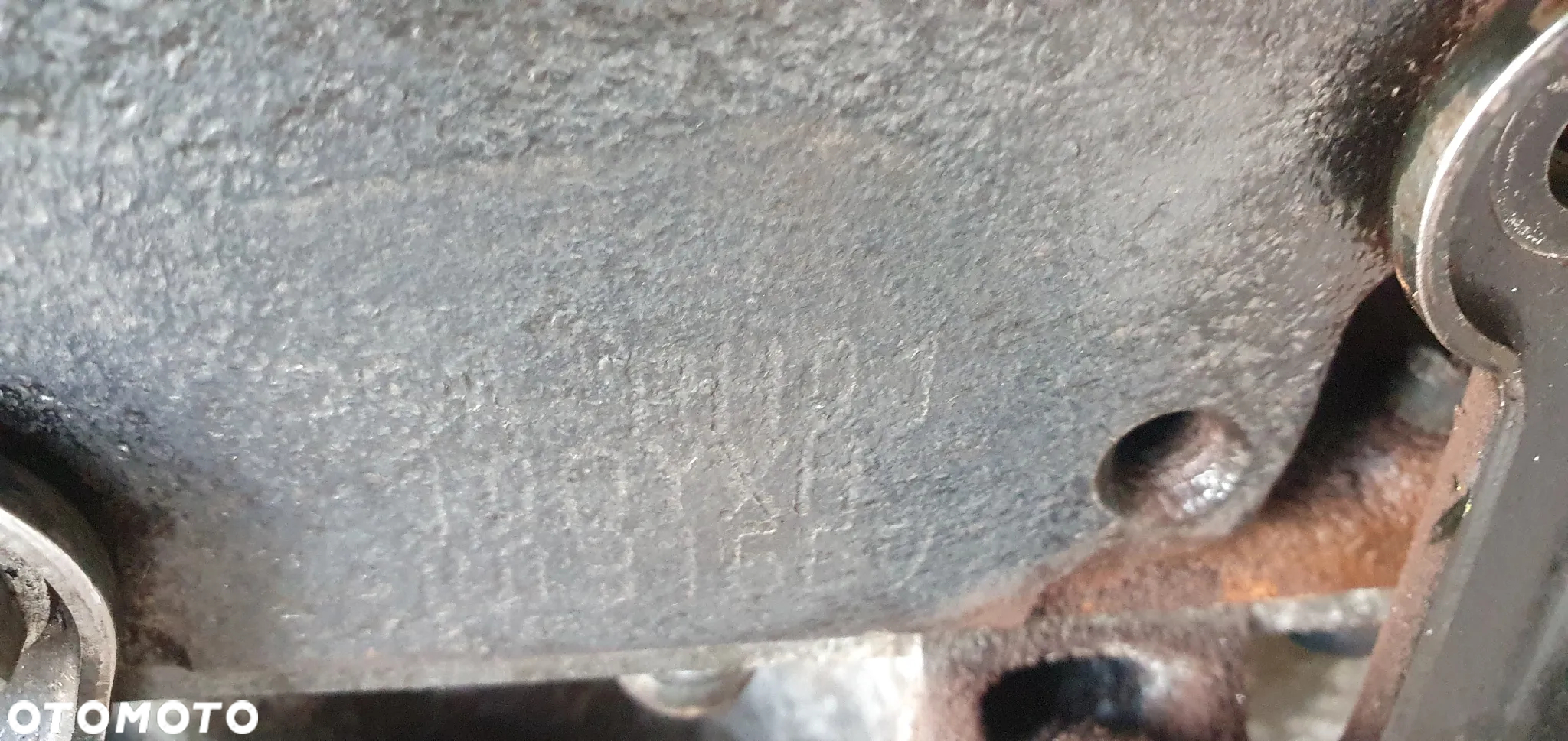 Silnik słupek blok Citroen C5 III 2.0 HDI RH01 - 11