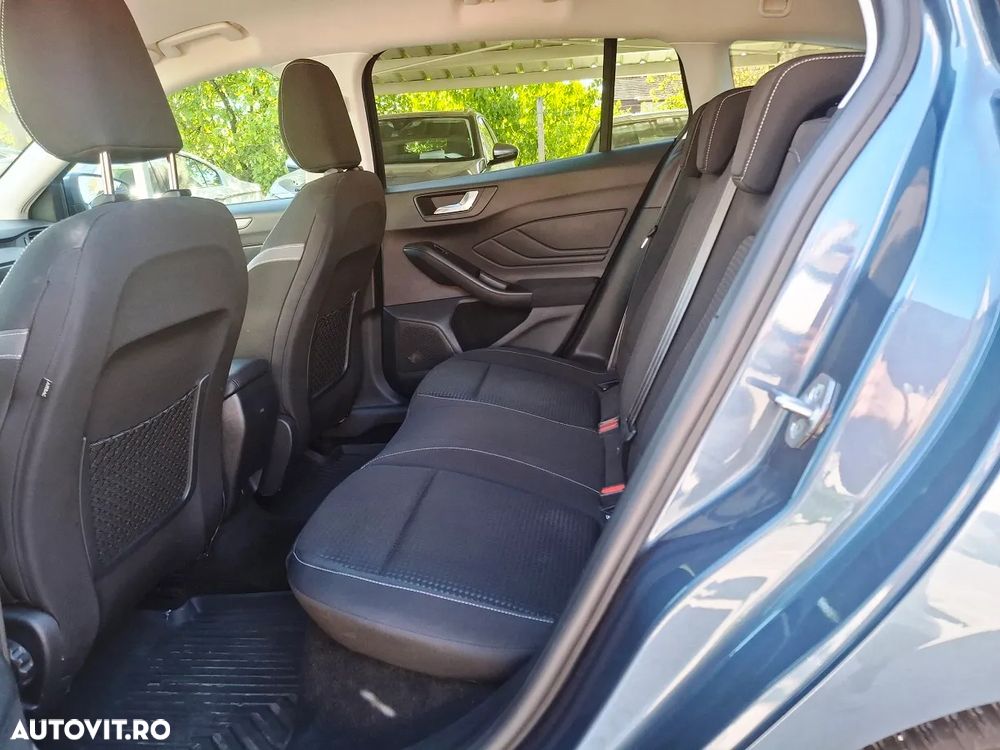 Ford Focus 1.5 EcoBlue Connected - 9