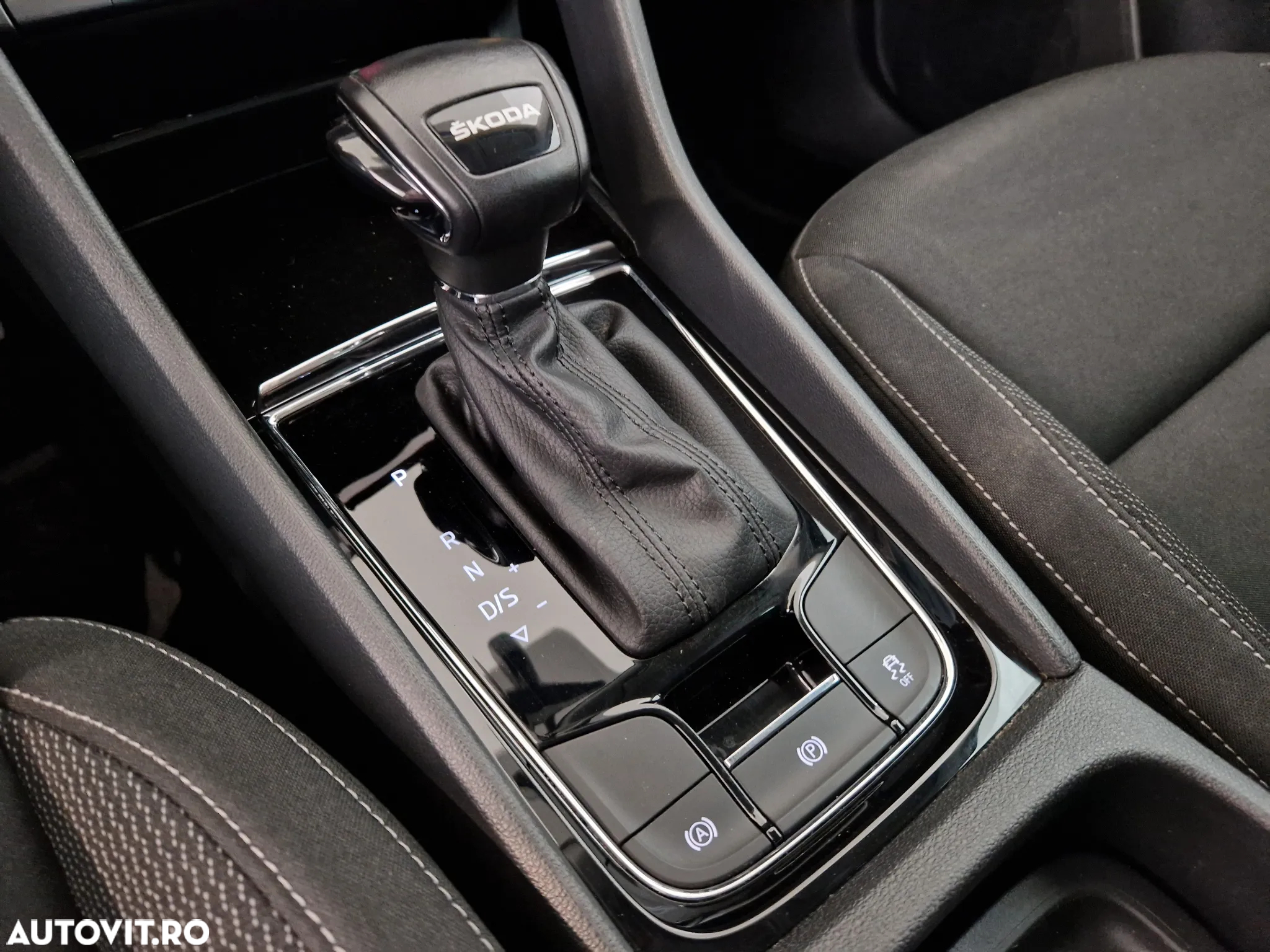 Skoda Karoq 1.5 TSI DSG Ambition - 25