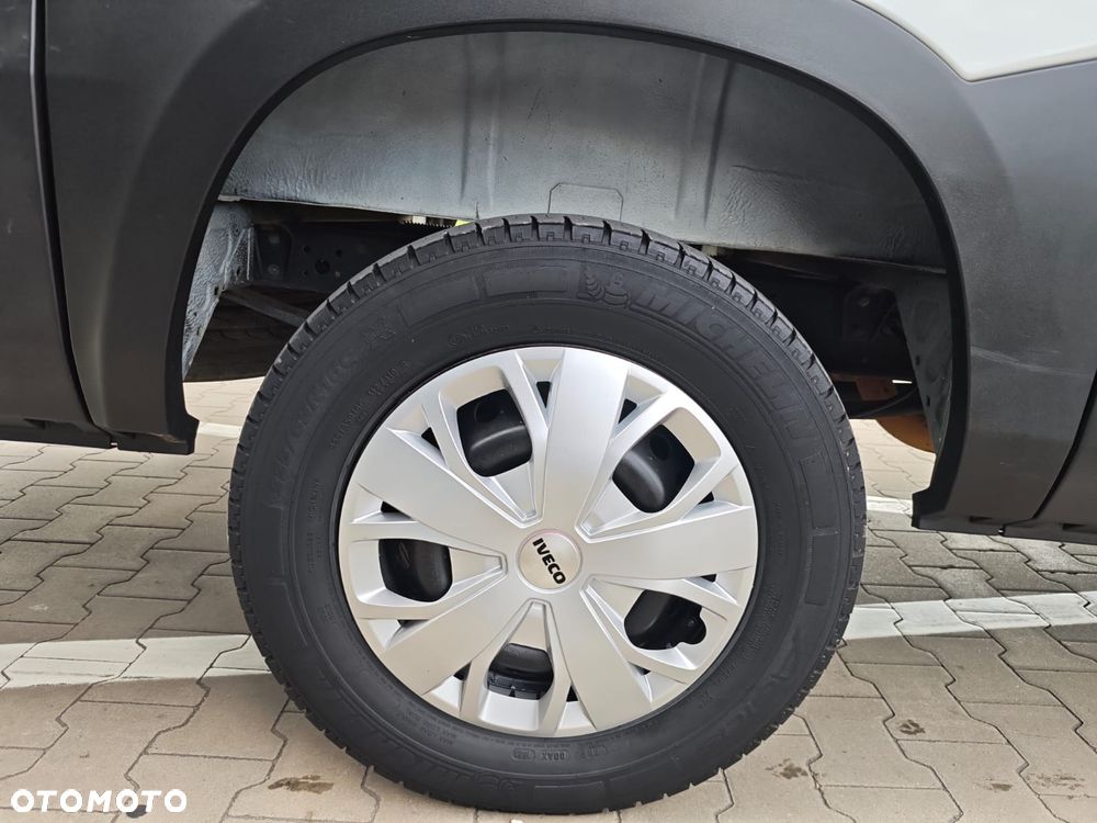 Iveco 35S18 L3H2 3.0 180KM 6-CIO OSOBOWY - 24