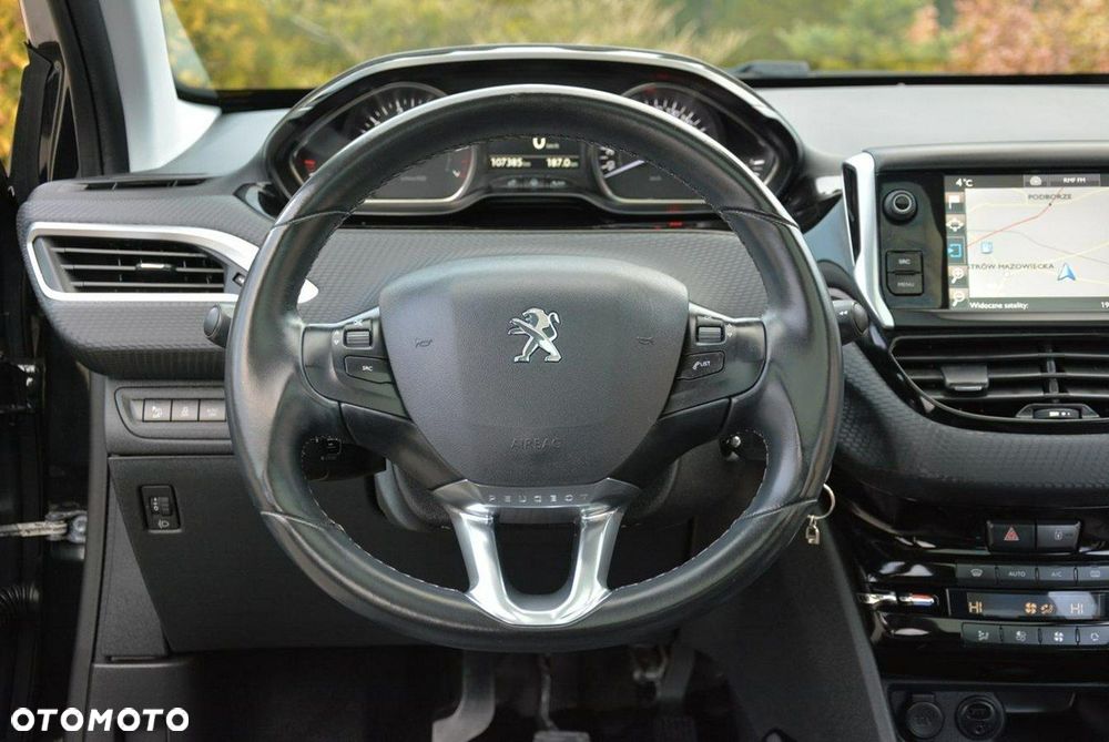 Peugeot 2008 1.2 Pure Tech GPF Allure S&S - 26