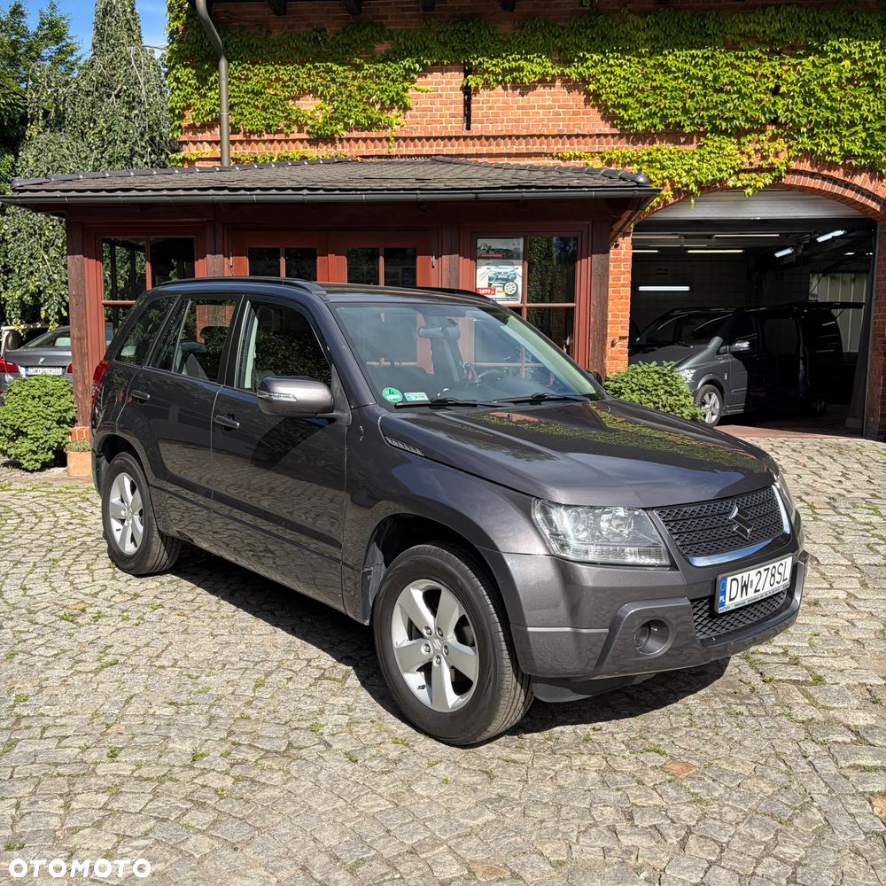 Suzuki Grand Vitara 2.0 - 1