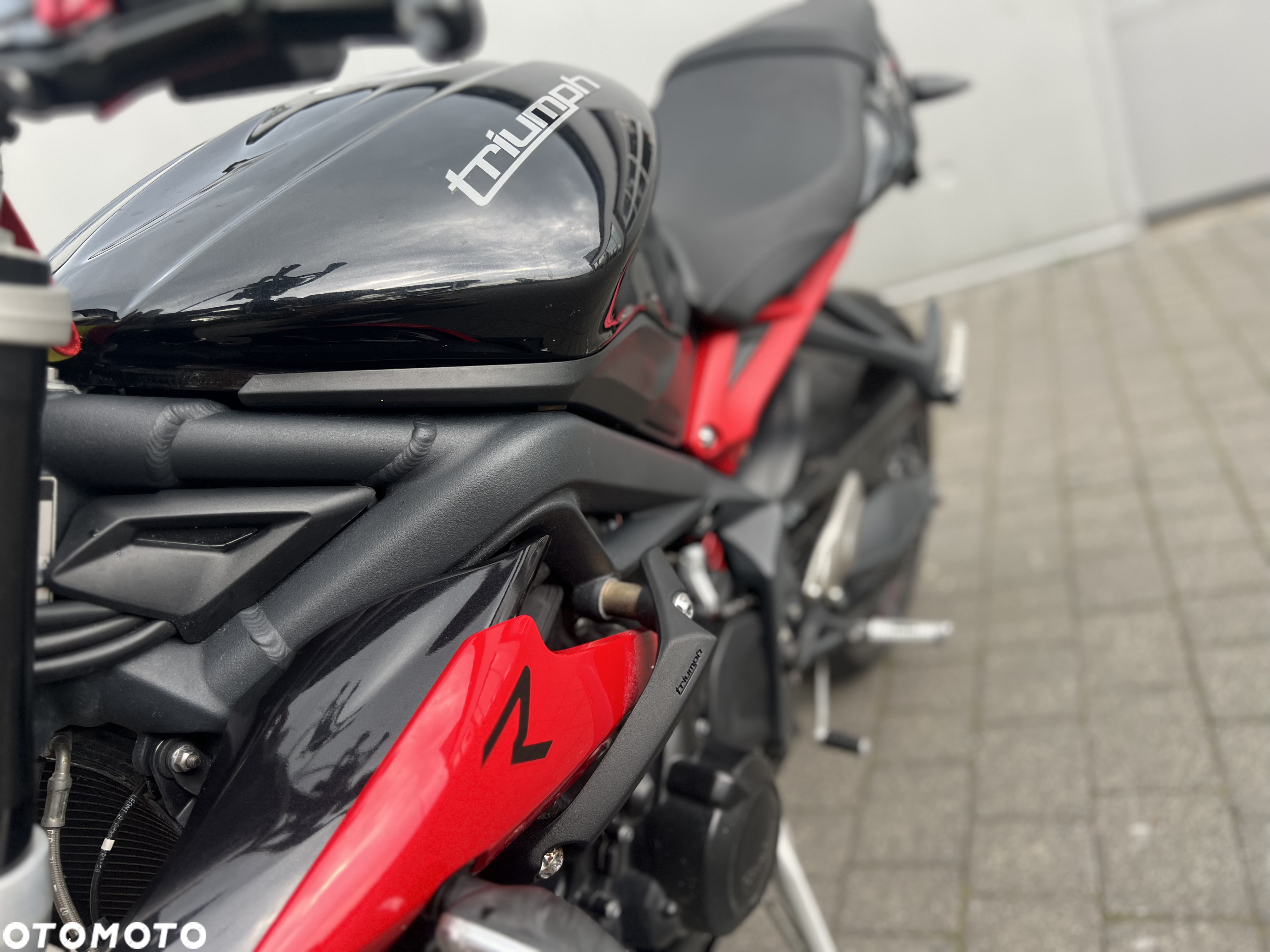 Triumph Street Triple - 15