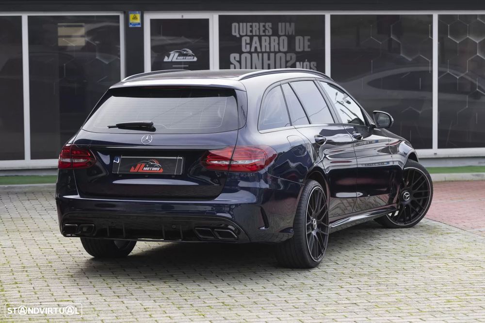 Mercedes-Benz C 180 - 29