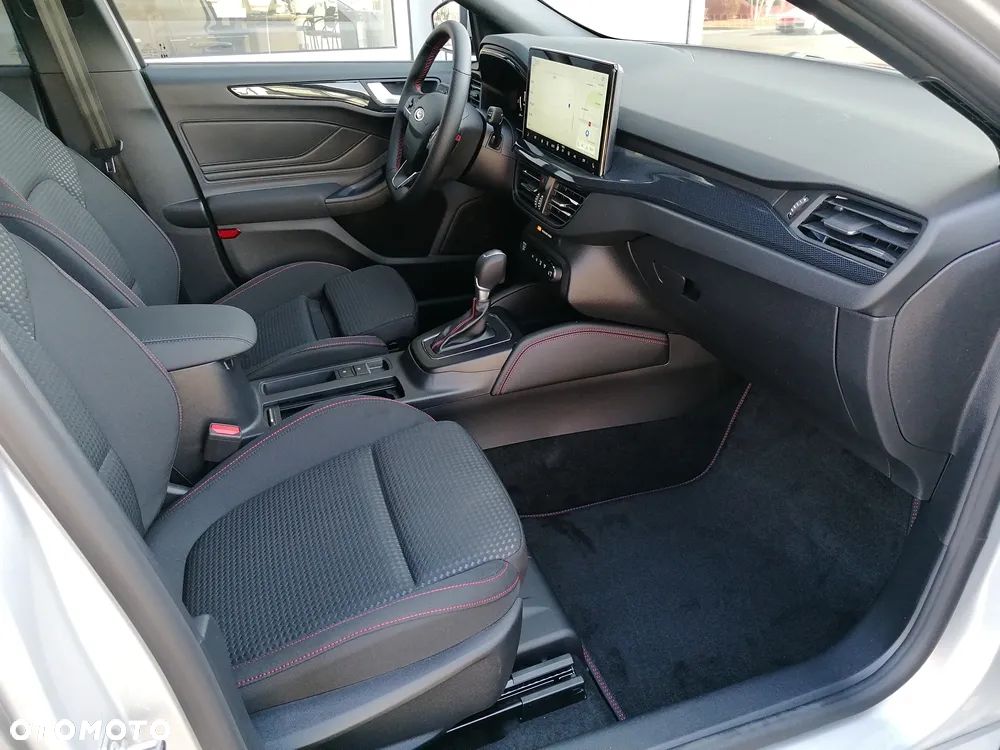 Ford Focus 1.0 EcoBoost mHEV ST-Line X - 17