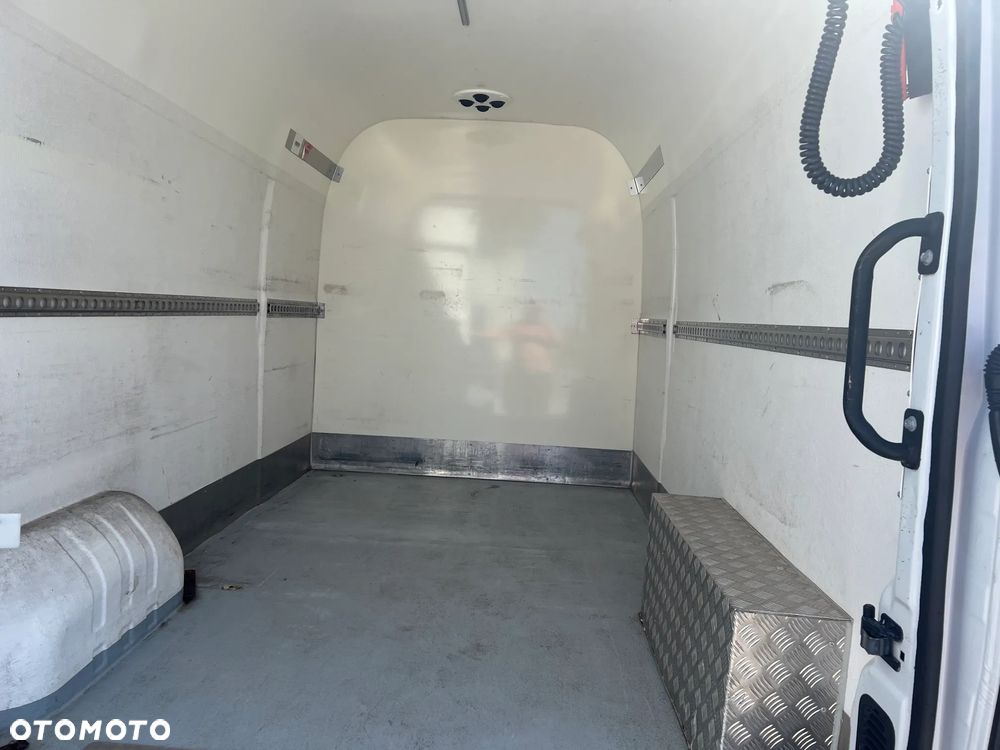 Renault Master L3H2 2,3 Dci 145 KM klima 2 x drzwi przes. winda - 13