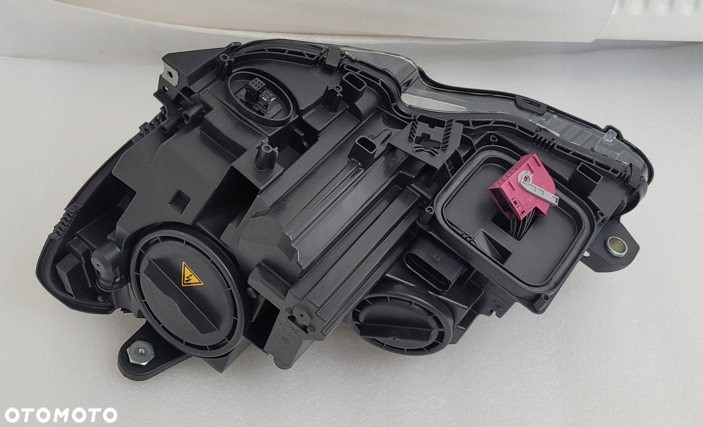 LAMPA PRAWA MERCEDES C-KLASA W204 ILS LIFT 2011- XENON A2048204439 NOWA - 15