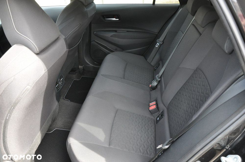 Toyota Corolla - 10