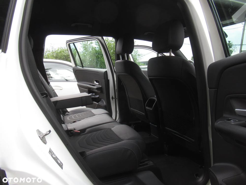 Mercedes-Benz GLB 200 7G-DCT - 8