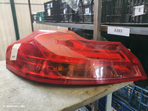 FAROLIM ESQUERDO PAINEL OPEL INSIGNIA A SPORTOURER