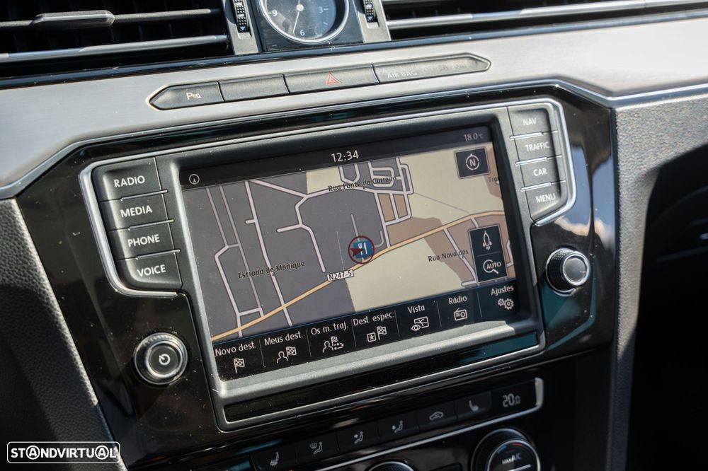 VW Passat Variant 1.6 TDI Highline - 12