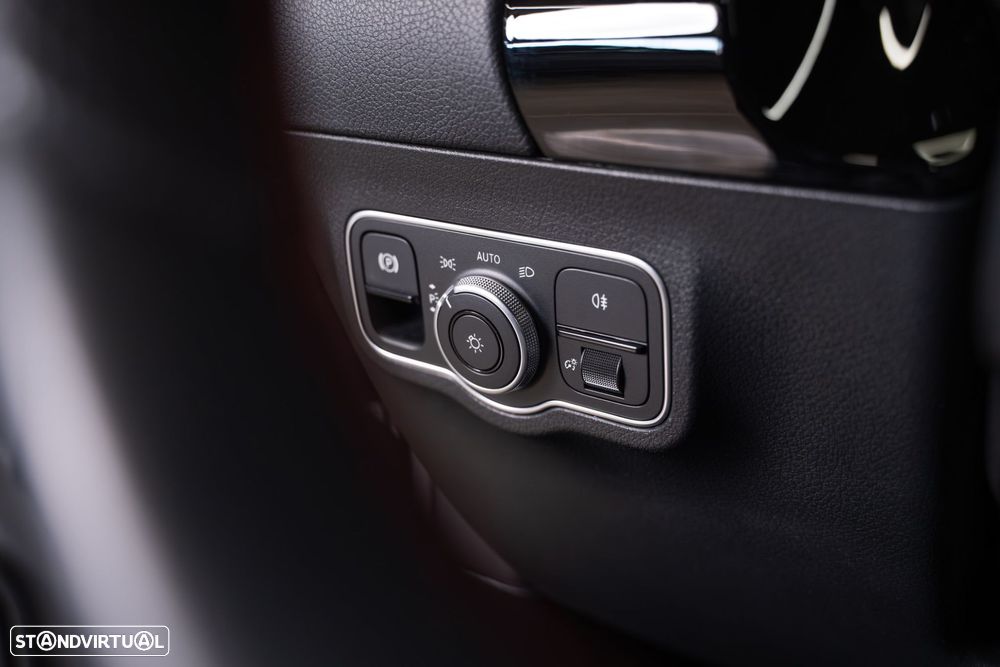 Mercedes-Benz GLA 250 e 8G-DCT AMG Line - 17