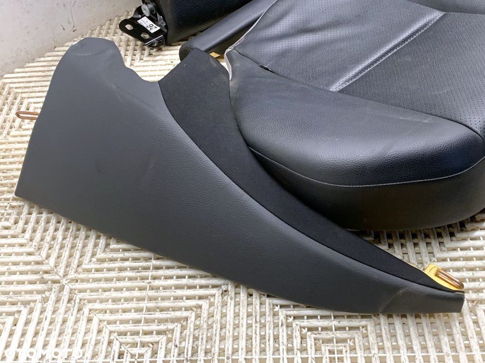 KANAPA DRUGI RZĄD  MERCEDES-BENZ KLASA C T-Model (S204) 2007 - 2014 C 200 Kompressor (204.241) 135 - 7